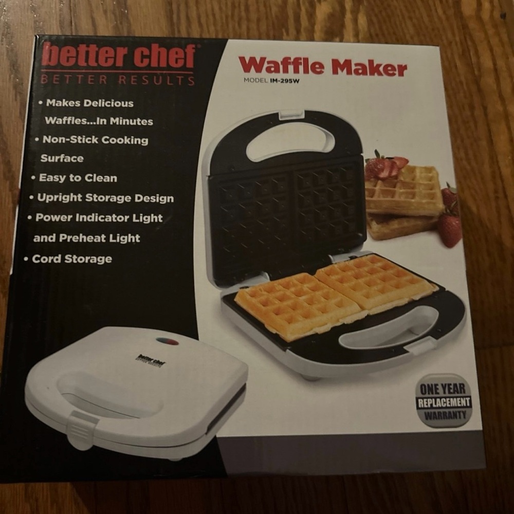 Better Chef Waffle Maker - Black and White
